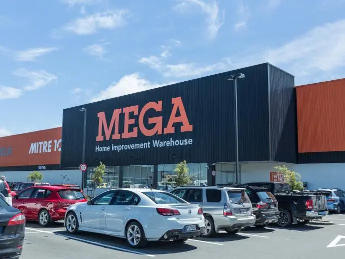 Exterior 3D cut lettering signage for Mitre 10 Mega by Displayworks